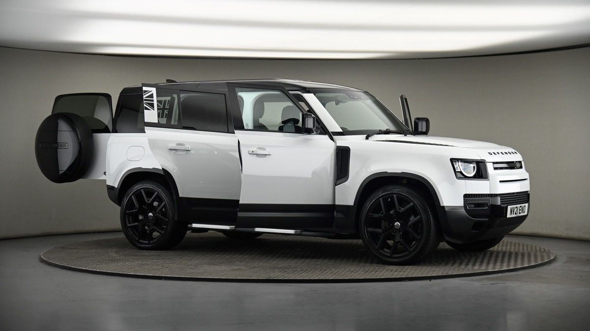 More views of Land Rover Defender 110