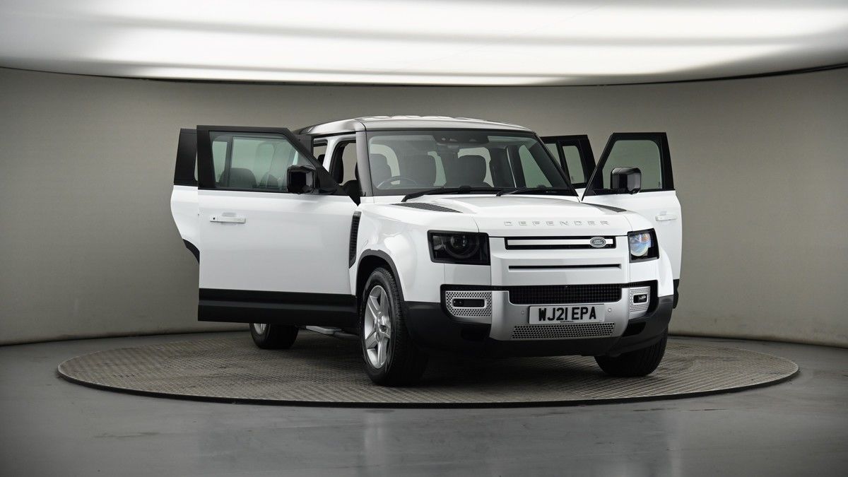 More views of Land Rover Defender 110