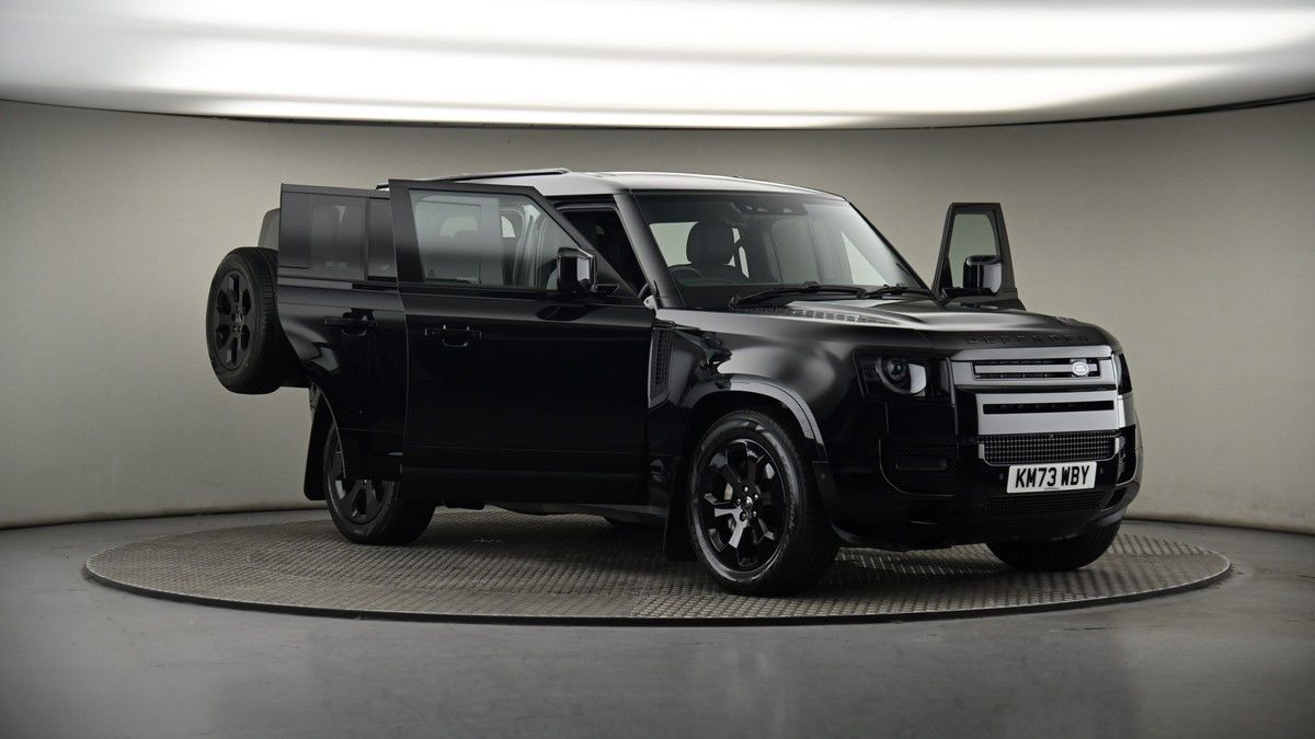 More views of Land Rover Defender 110