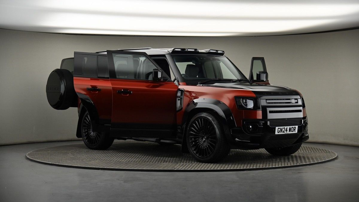 More views of Land Rover Defender 110