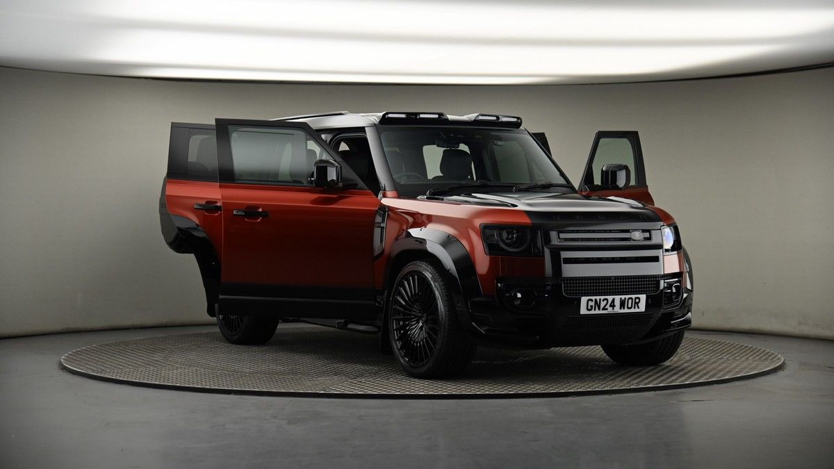 More views of Land Rover Defender 110