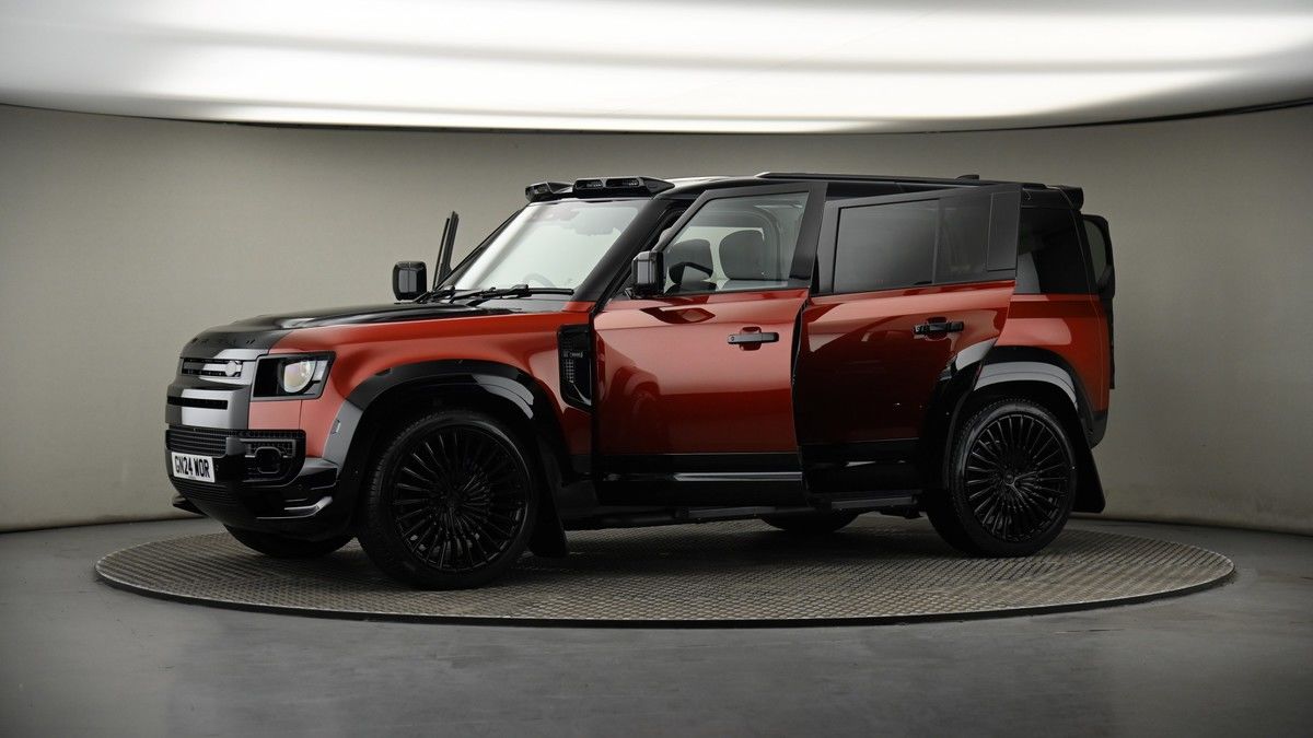 More views of Land Rover Defender 110