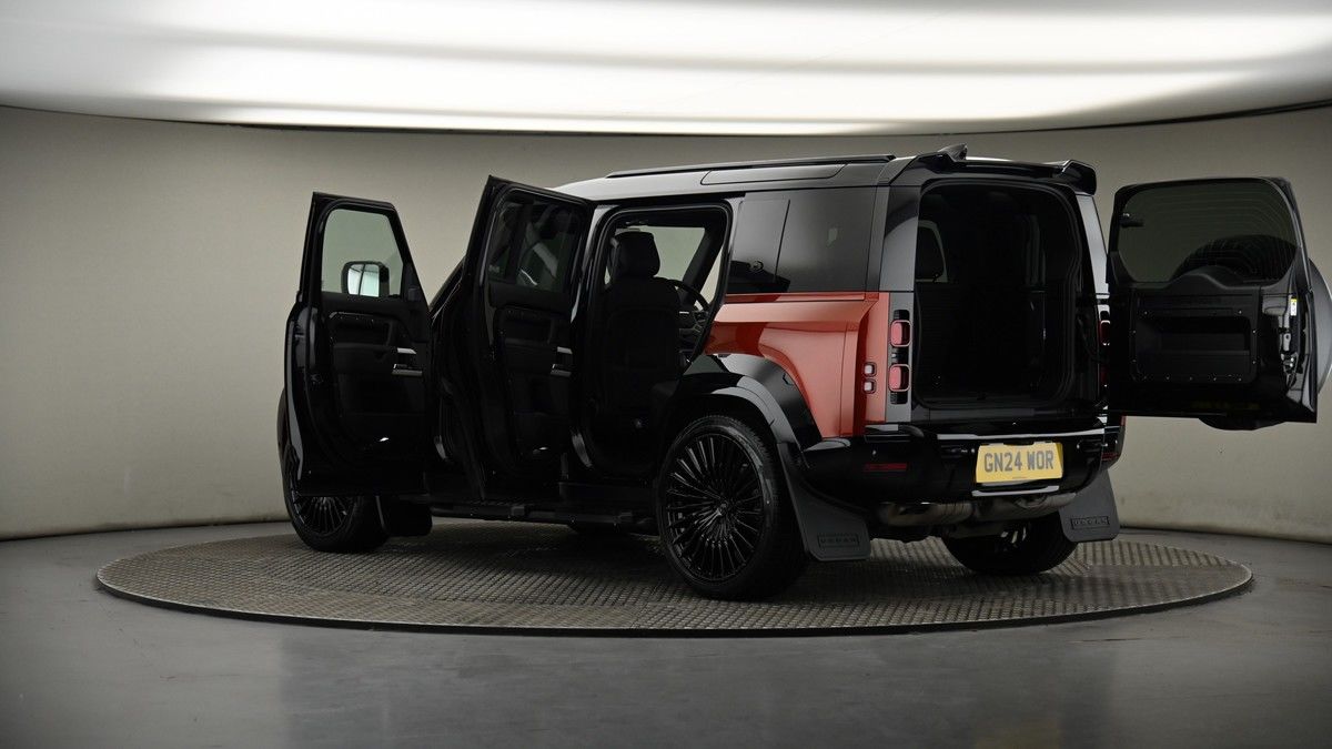 More views of Land Rover Defender 110
