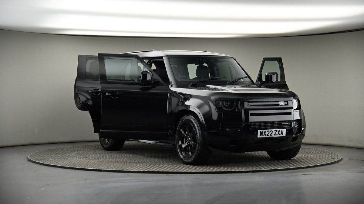 More views of Land Rover Defender 110