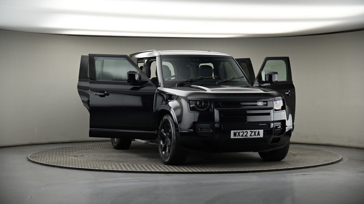 More views of Land Rover Defender 110