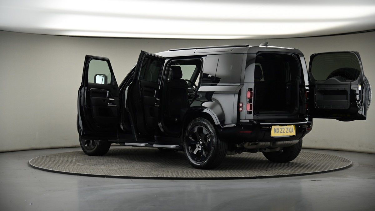 More views of Land Rover Defender 110