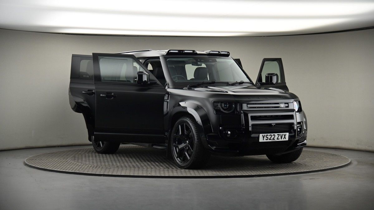 More views of Land Rover Defender 110