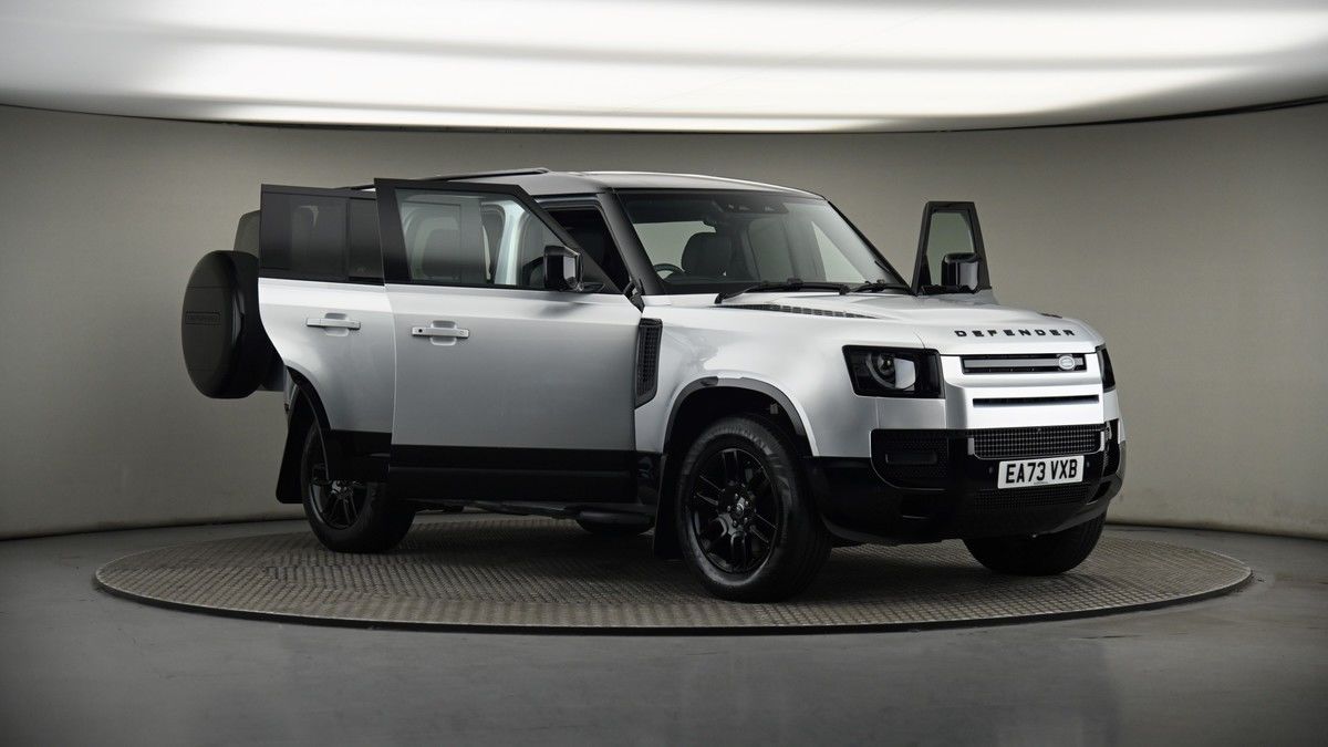 More views of Land Rover Defender 110