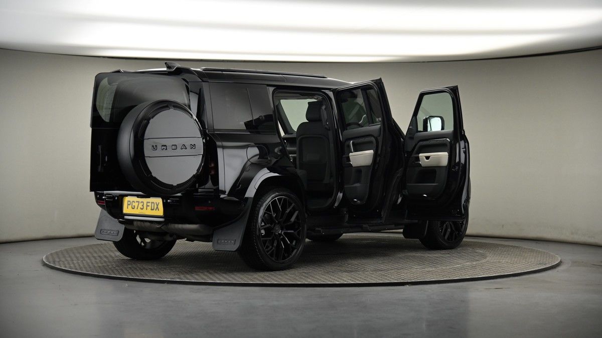 More views of Land Rover Defender 110