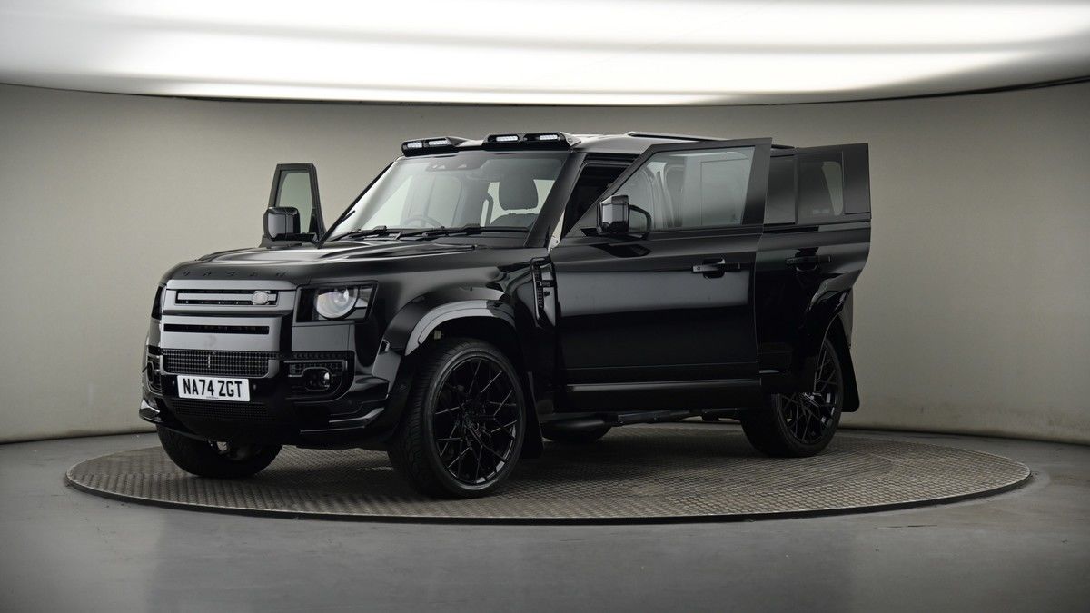 More views of Land Rover Defender 110