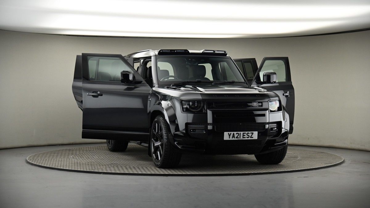More views of Land Rover Defender 110