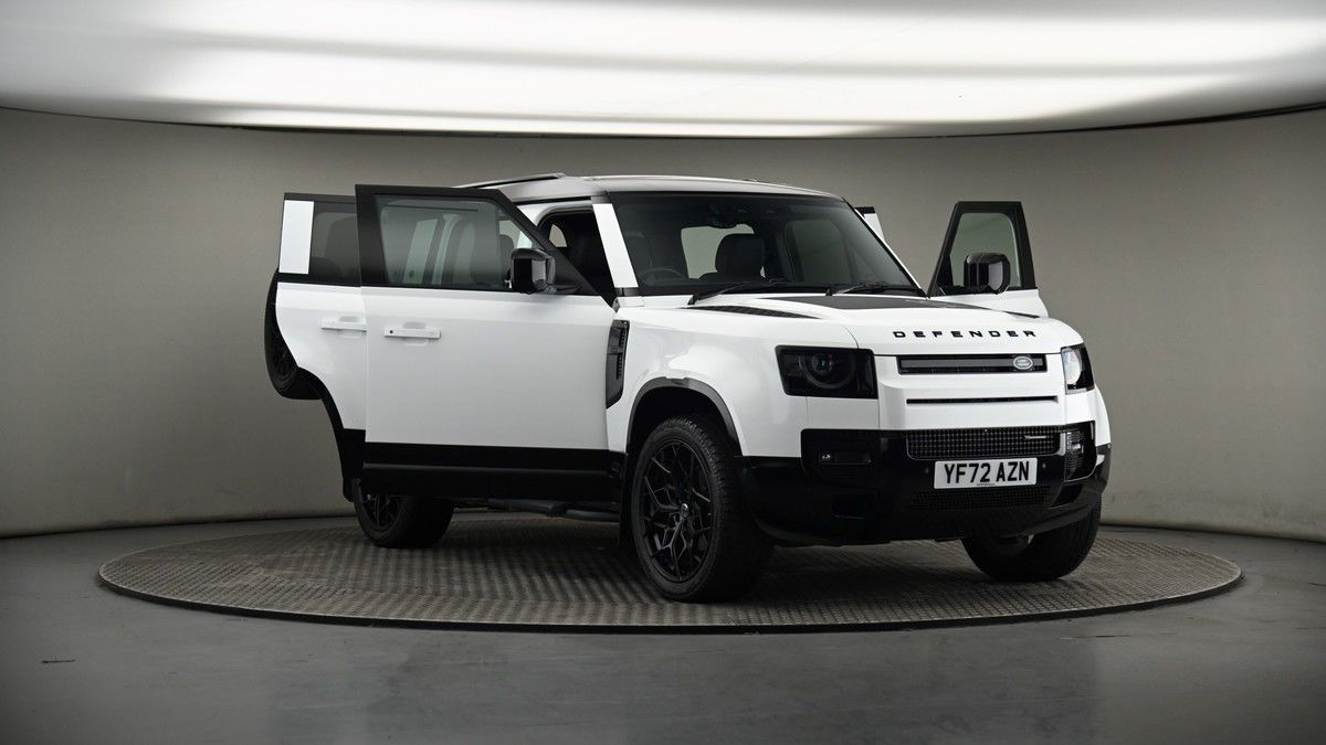 More views of Land Rover Defender 110