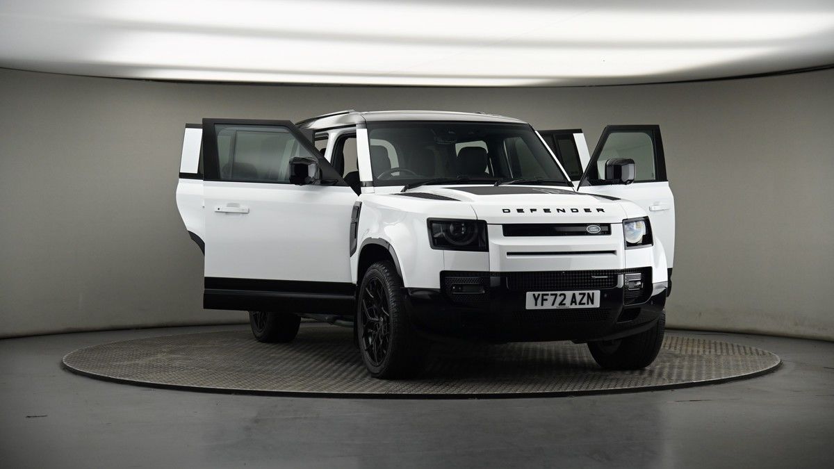 More views of Land Rover Defender 110