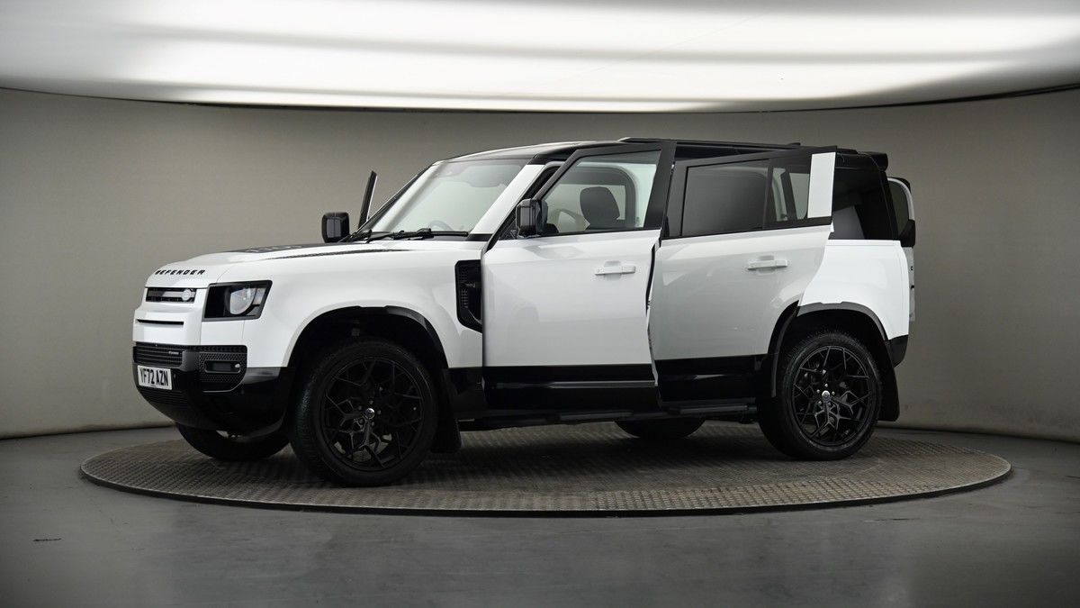 More views of Land Rover Defender 110