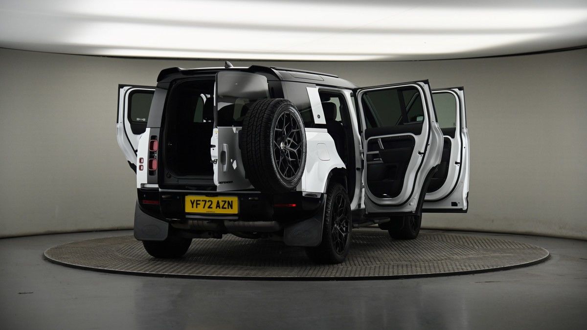 More views of Land Rover Defender 110