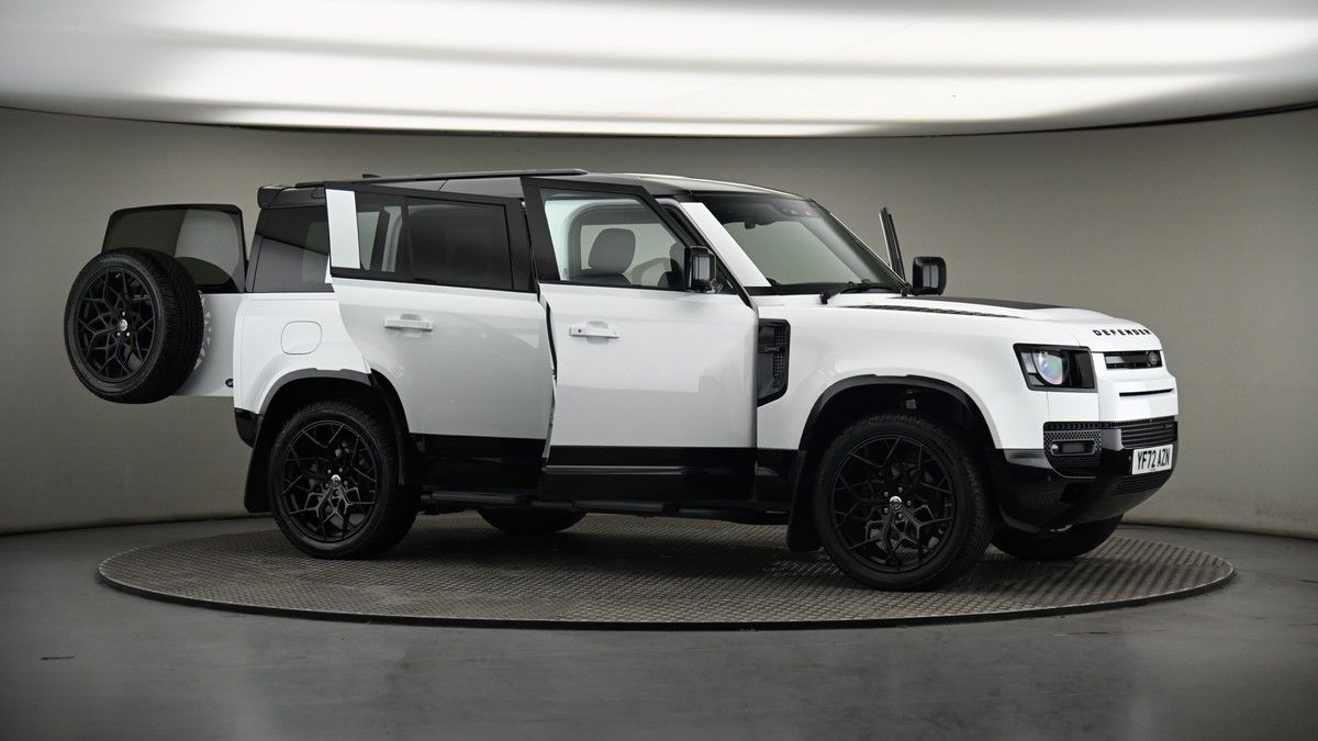 More views of Land Rover Defender 110