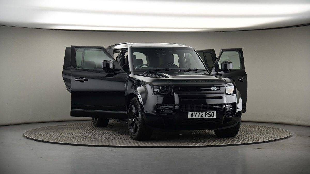 More views of Land Rover Defender 110