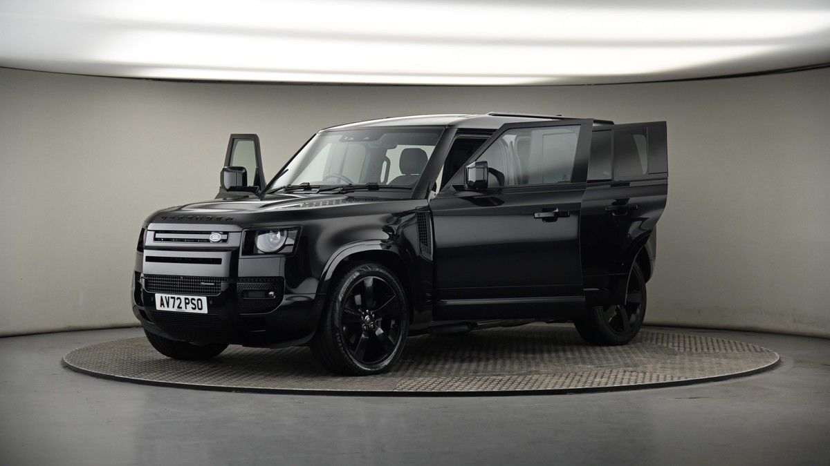 More views of Land Rover Defender 110