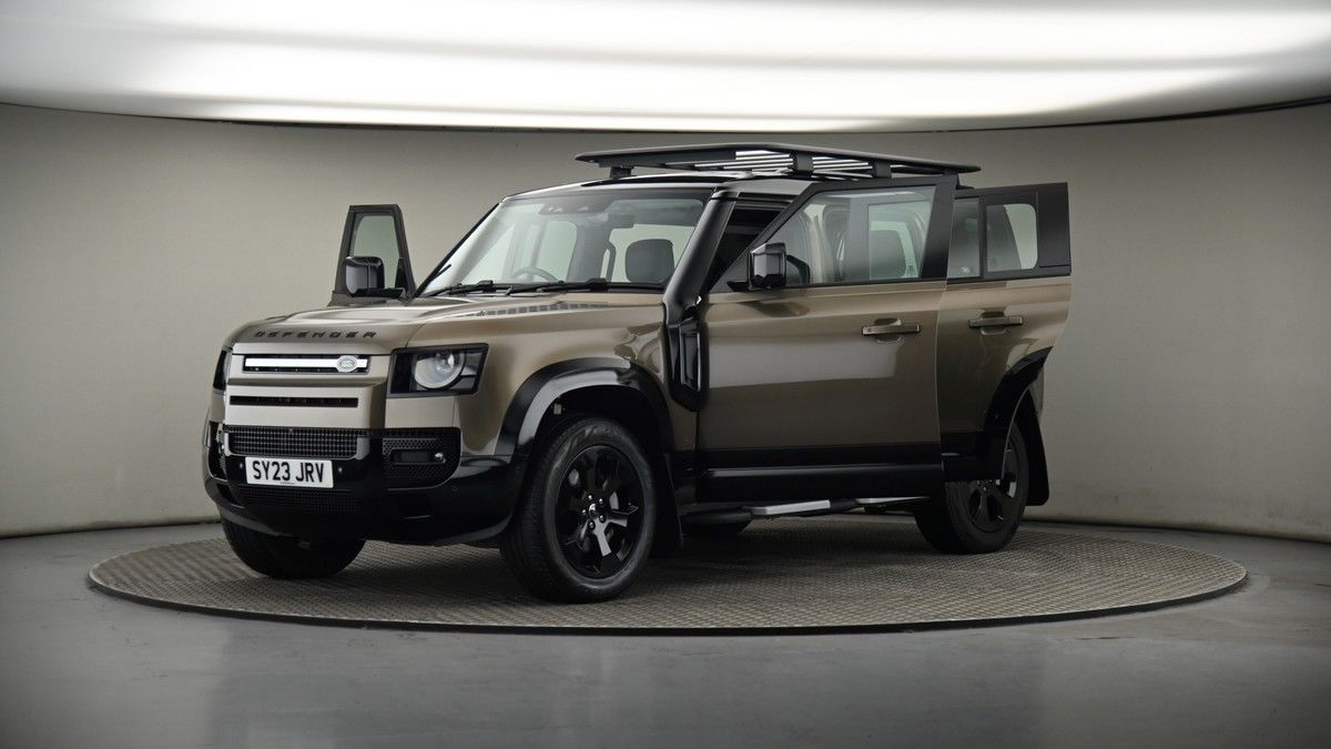 More views of Land Rover Defender 110