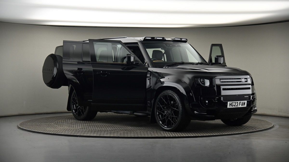 More views of Land Rover Defender 110