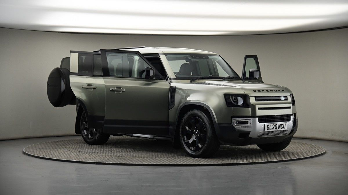 More views of Land Rover Defender 110