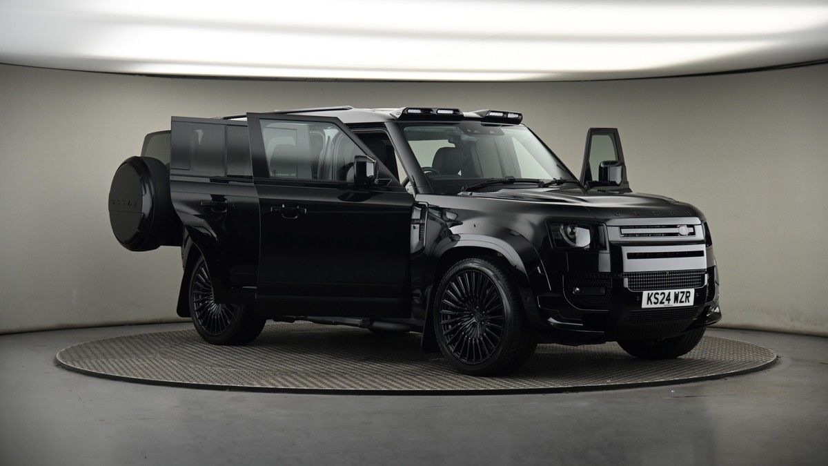 More views of Land Rover Defender 110