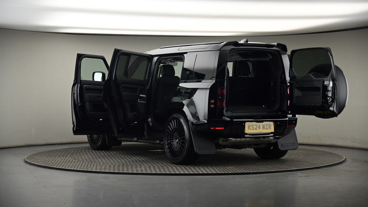 Land Rover Defender 110 Urban Image 8