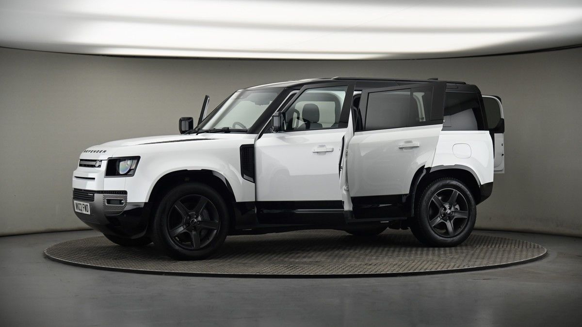More views of Land Rover Defender 110