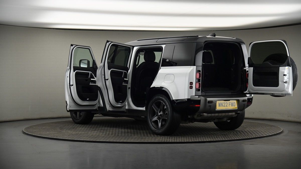 More views of Land Rover Defender 110