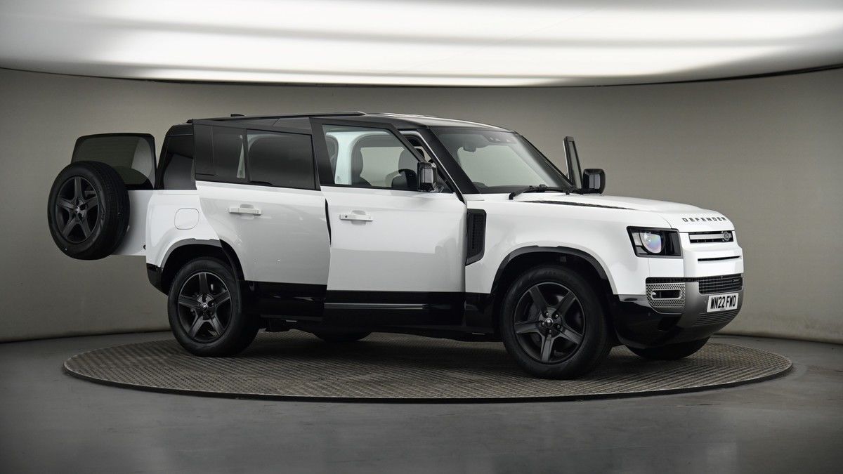 More views of Land Rover Defender 110