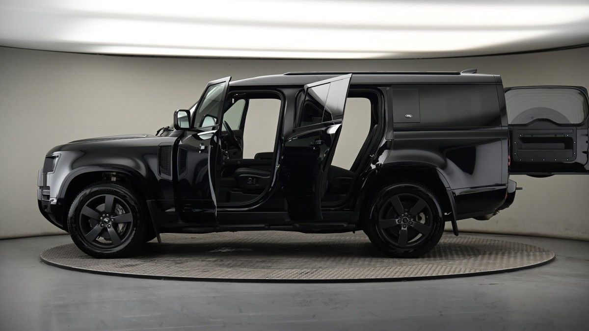 More views of Land Rover Defender 130