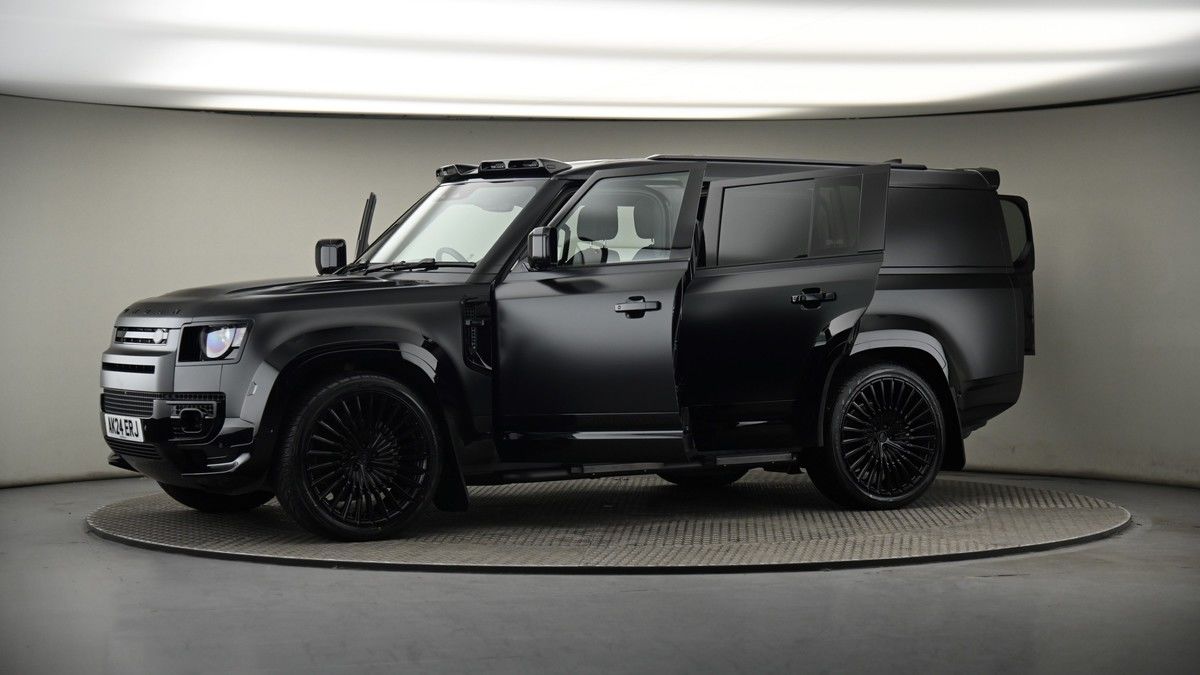 More views of Land Rover Defender 130