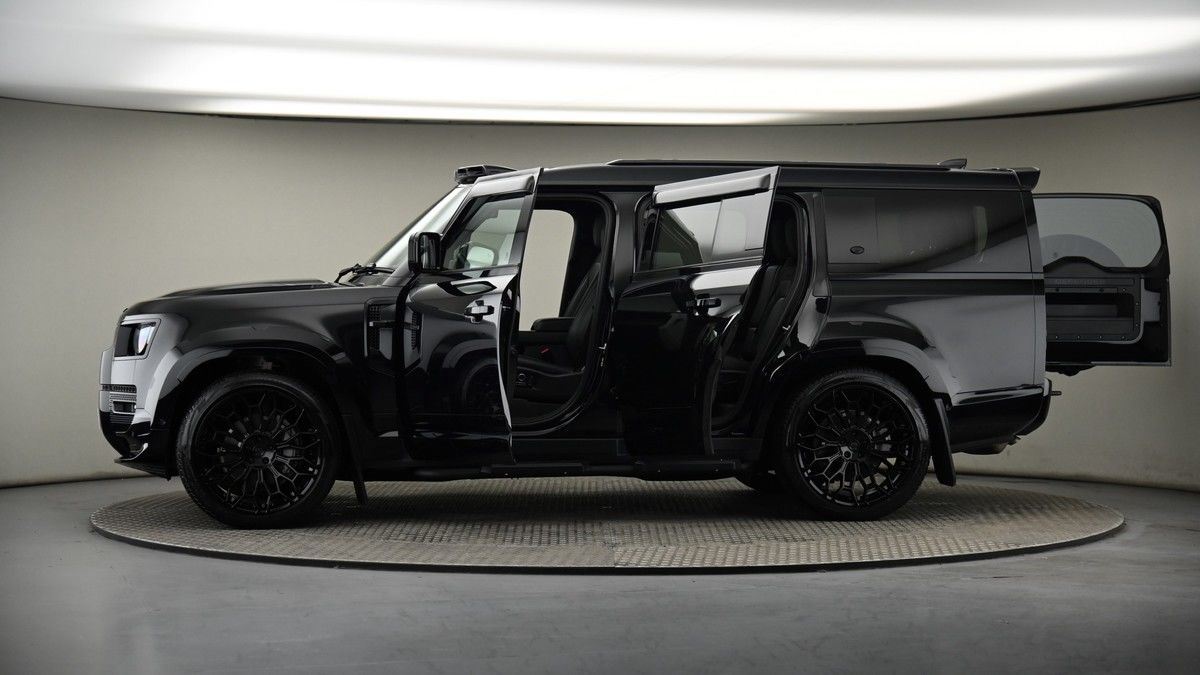 More views of Land Rover Defender 130