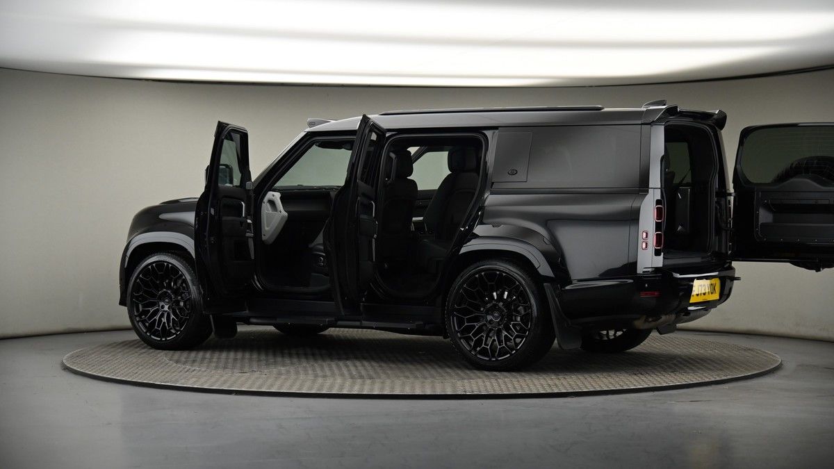 More views of Land Rover Defender 130