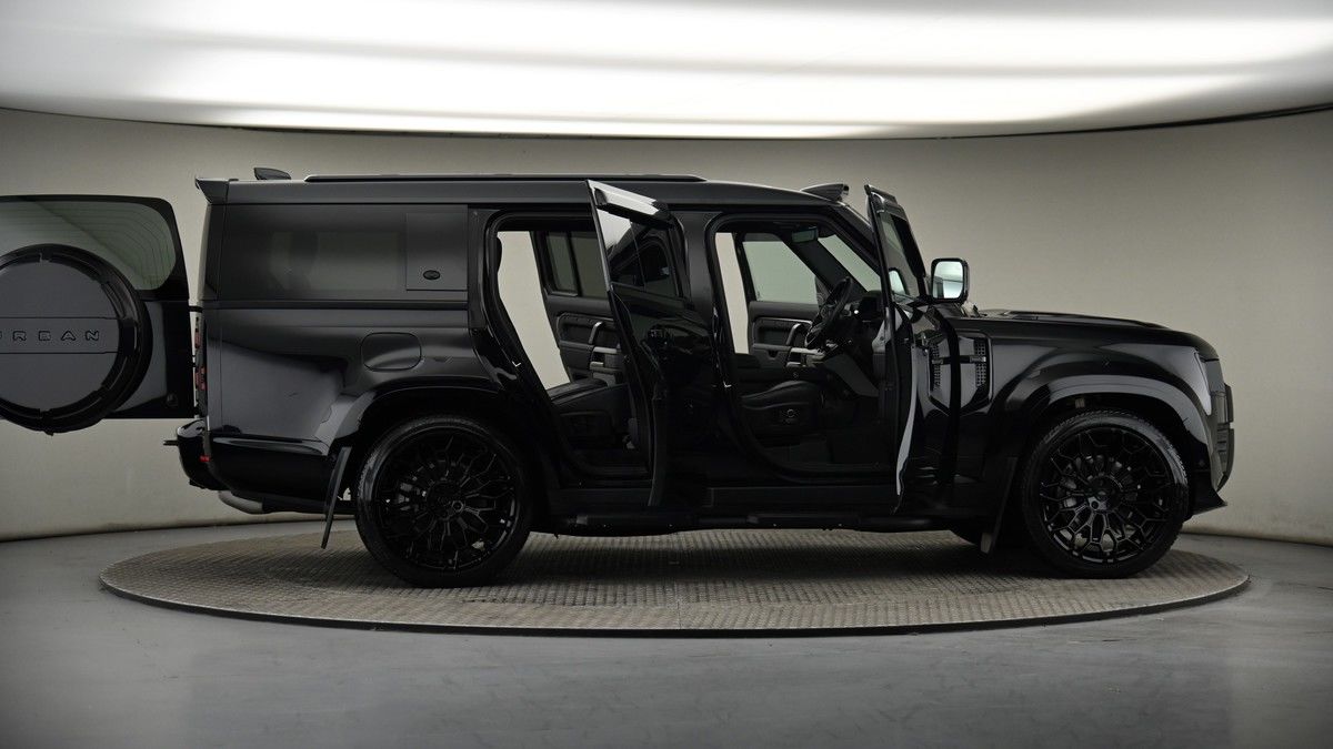 More views of Land Rover Defender 130