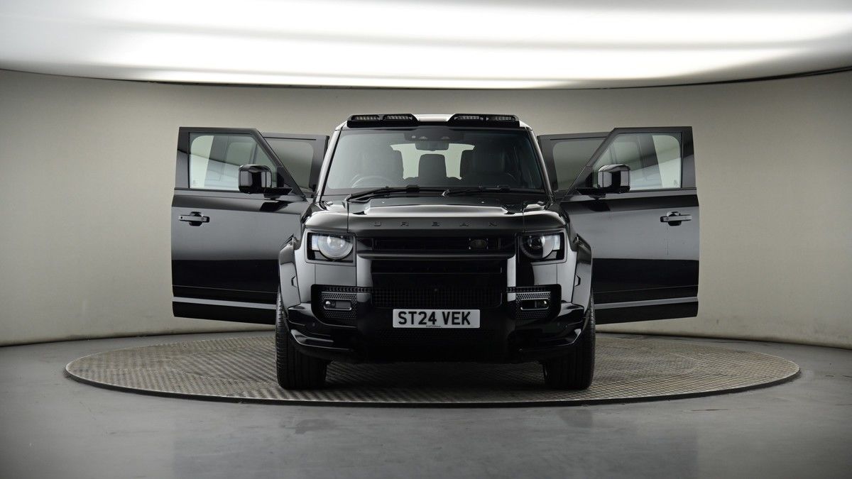 More views of Land Rover Defender 130