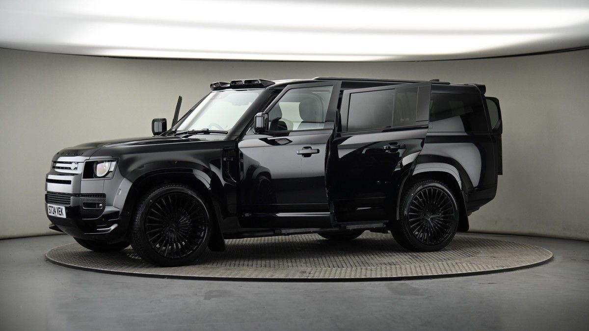 More views of Land Rover Defender 130
