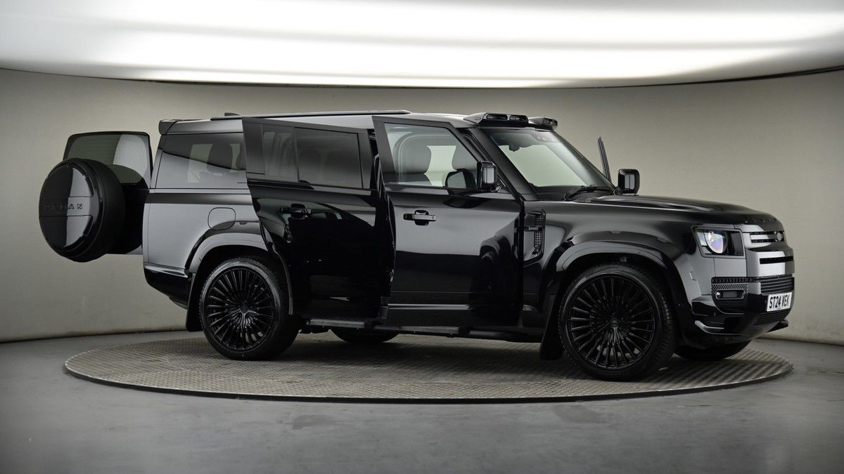 More views of Land Rover Defender 130