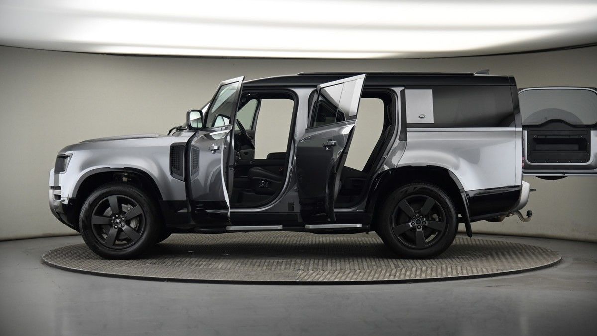More views of Land Rover Defender 130