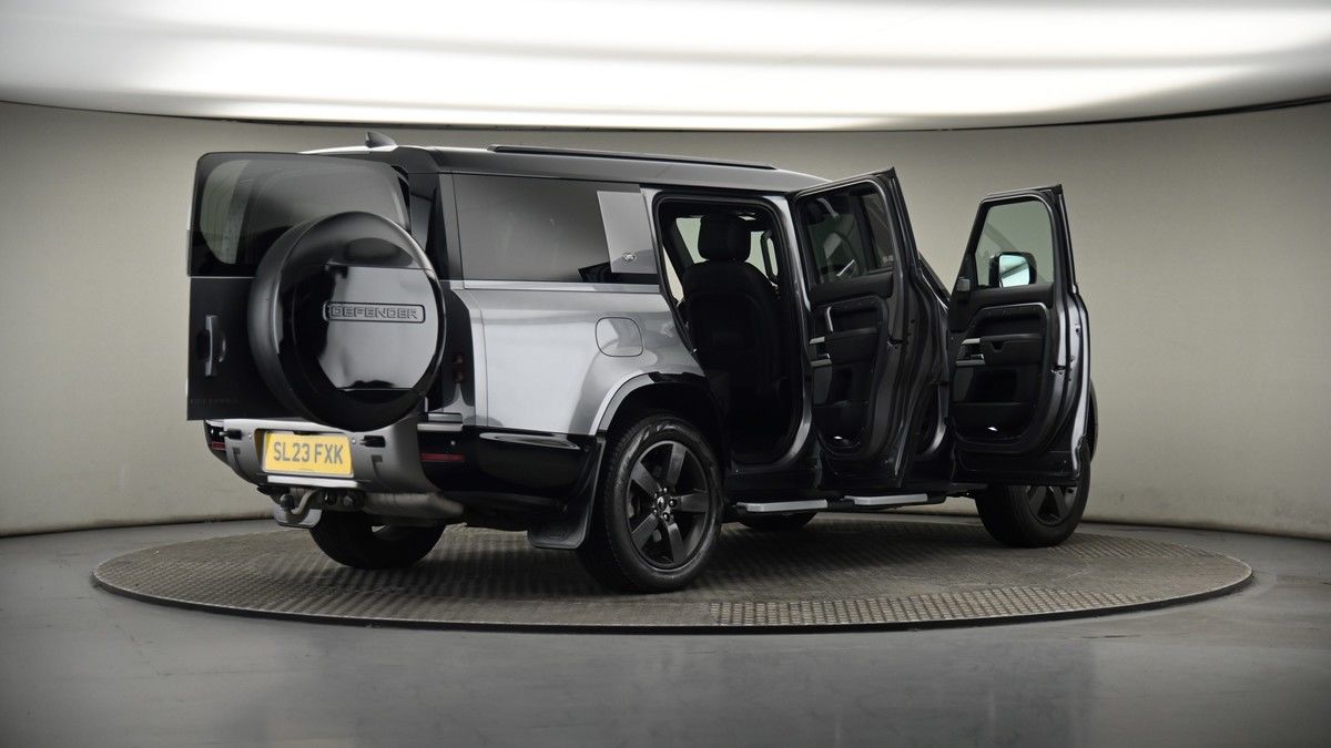 More views of Land Rover Defender 130