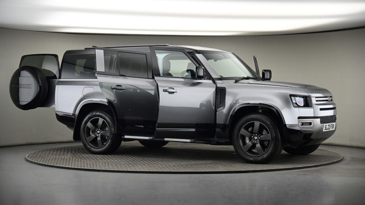 More views of Land Rover Defender 130
