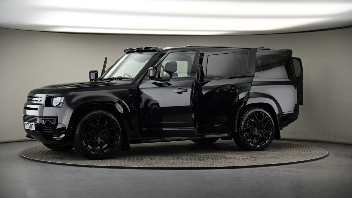 More views of Land Rover Defender 130