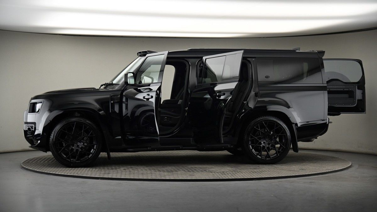 More views of Land Rover Defender 130