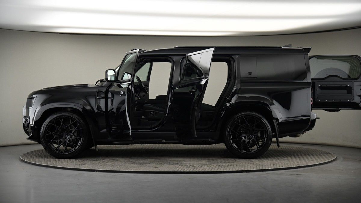 More views of Land Rover Defender 130