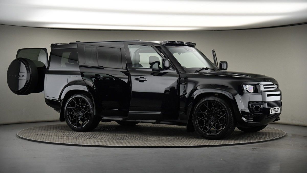More views of Land Rover Defender 130