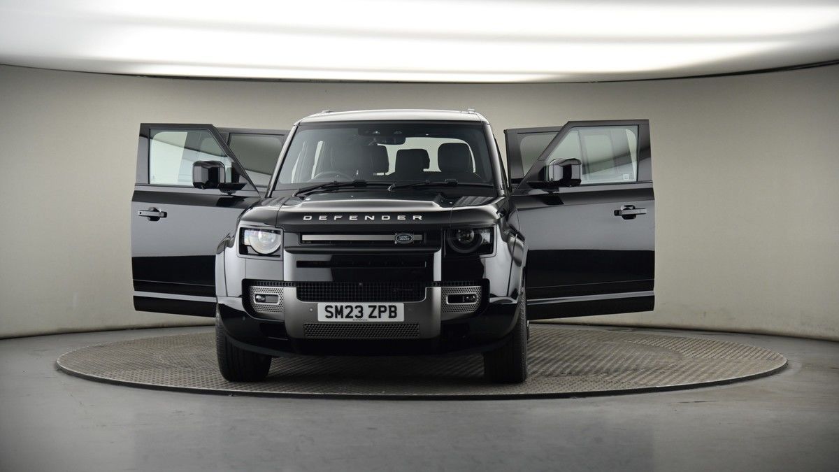 More views of Land Rover Defender 130