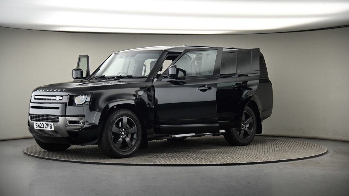More views of Land Rover Defender 130
