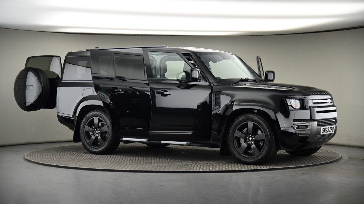 More views of Land Rover Defender 130