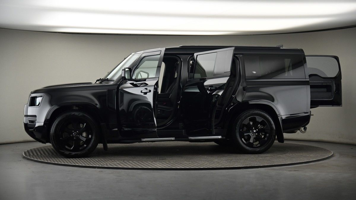 More views of Land Rover Defender 130