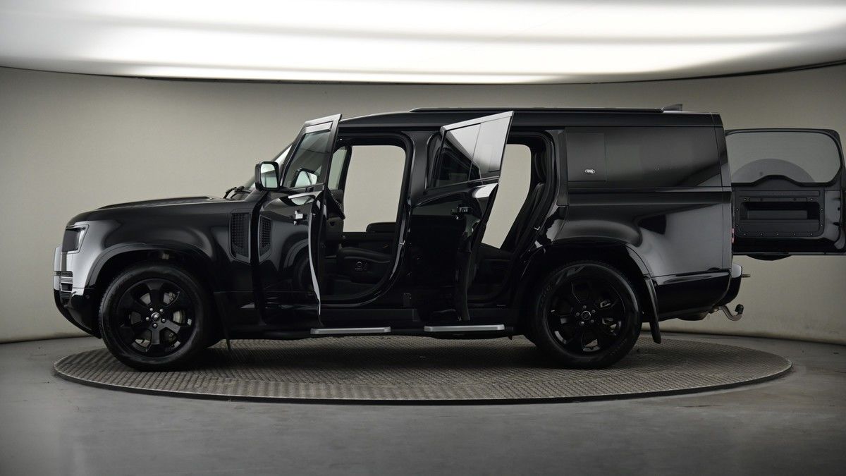 More views of Land Rover Defender 130